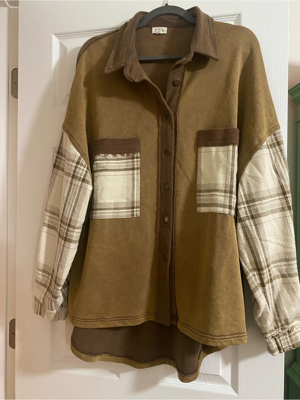 POL Oversized Brown Plaid Pocket Shacket - Women's Jacket & Coat